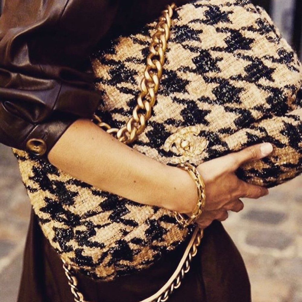 CHANEL Beige Black Gold Flap Bag Excellent condition Chanel Houndstooth 2019